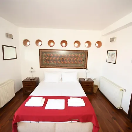 Дом отдыха Aura House With Private Pool And Sauna With Stunning Terrace Views Сельчук